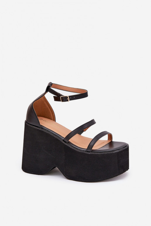 Women's Sandals On Massive Platform And Wedge Black Etette