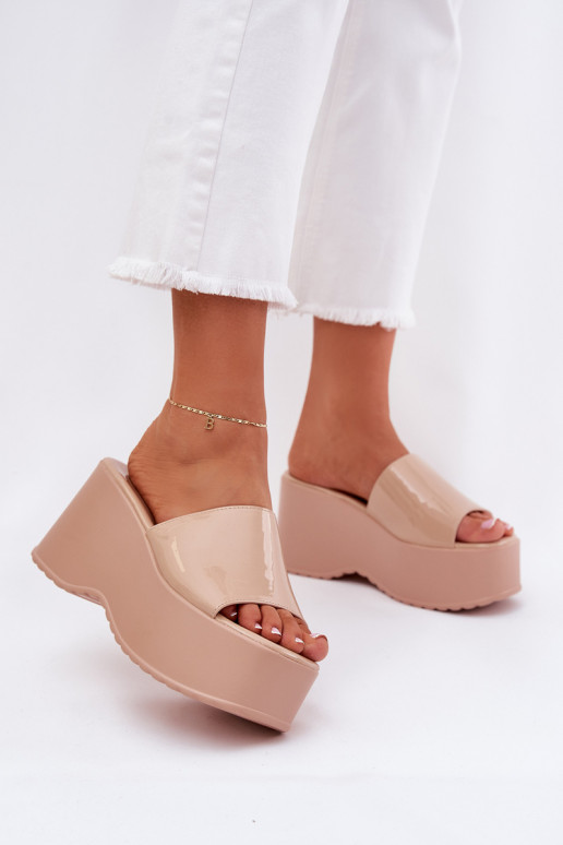    I Koturnie  Nellevia