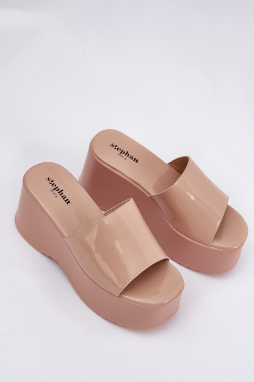 Lacquered Women's Sandals On Platform And Wedge Beige Nellevia